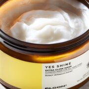 Yes Shine Extra Glow Mask - imagine 3